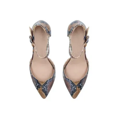 Private GlowLift Shoes manufactures