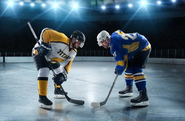 Ice hockey players representing custom men’s ice hockey uniform manufacturing